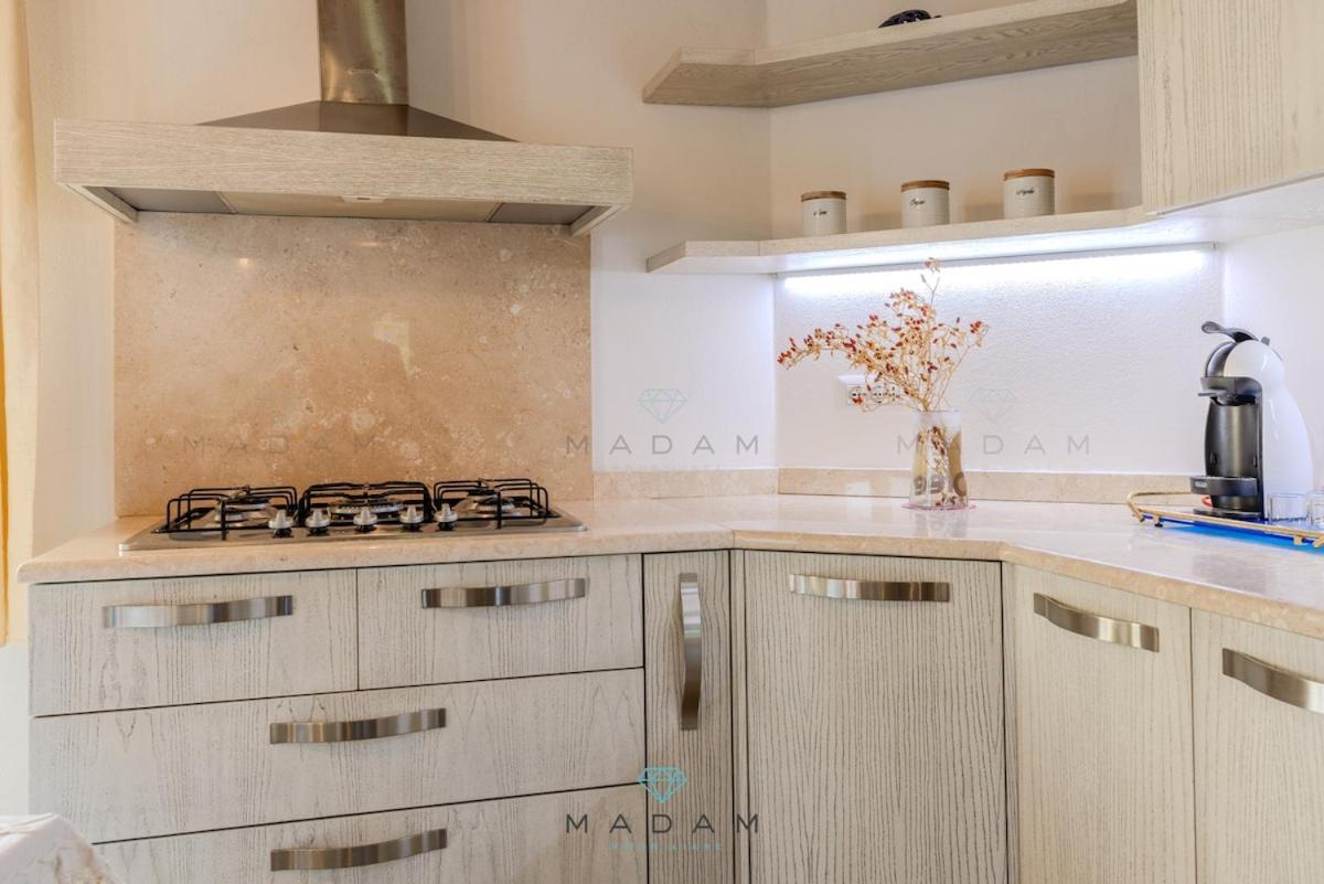 Appartamento White *